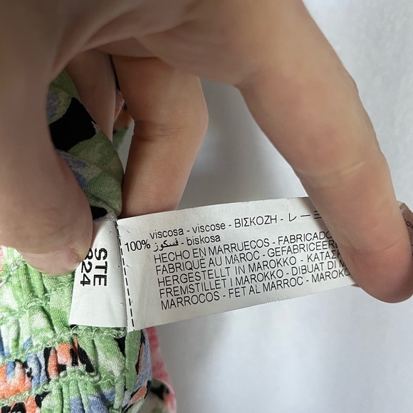 Zara NWOT Floral Cottagecore Smocked Top - Picture 4 of 4
